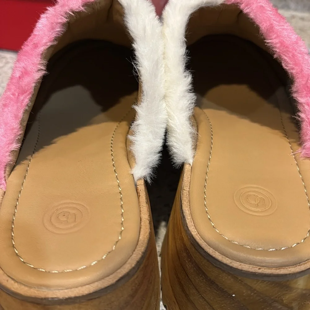 Urban Outfitters Pink & White Checker Board Wooden Clogs Sz 8 - Picture 13 of 13